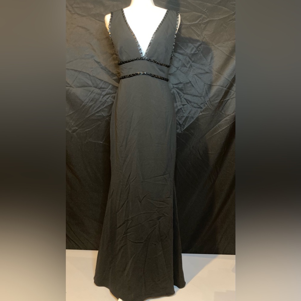Badgley Mischka | Women’s Elegant Black Evening Gown, Size 10